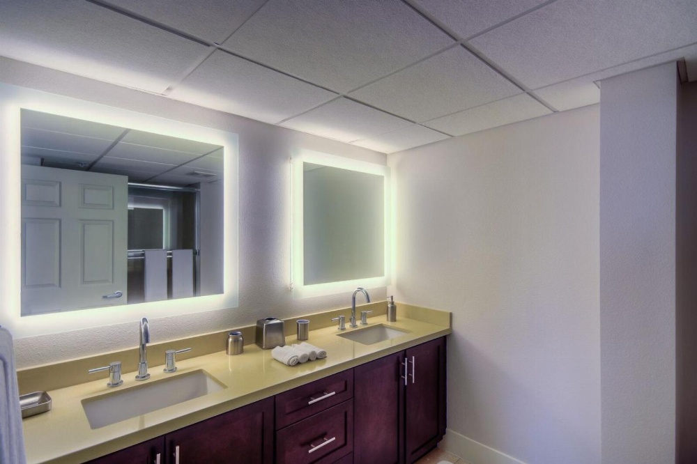 Wilshire Apartment 215 - 3 bedroom Main image